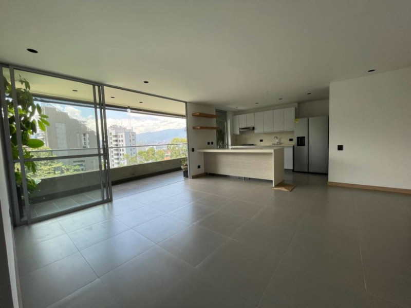 Apartamento en arriendo en Las Lomas No.1, Medellín · foto 11 de 11
