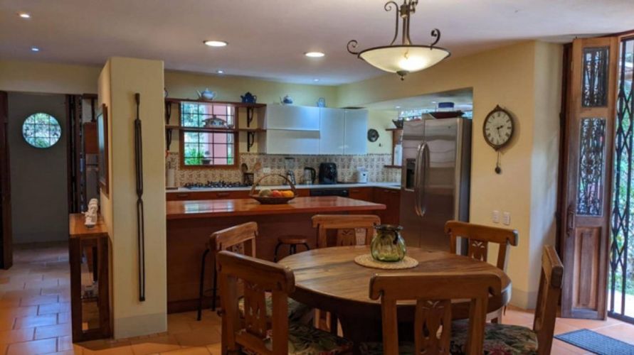 Finca en venta en Santa Elena, Medellín, 367 m² · foto 4 de 24