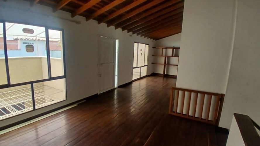 Casa de 6 alcobas en venta en La Castellana, Medellín, 600 m² · foto 6 de 18
