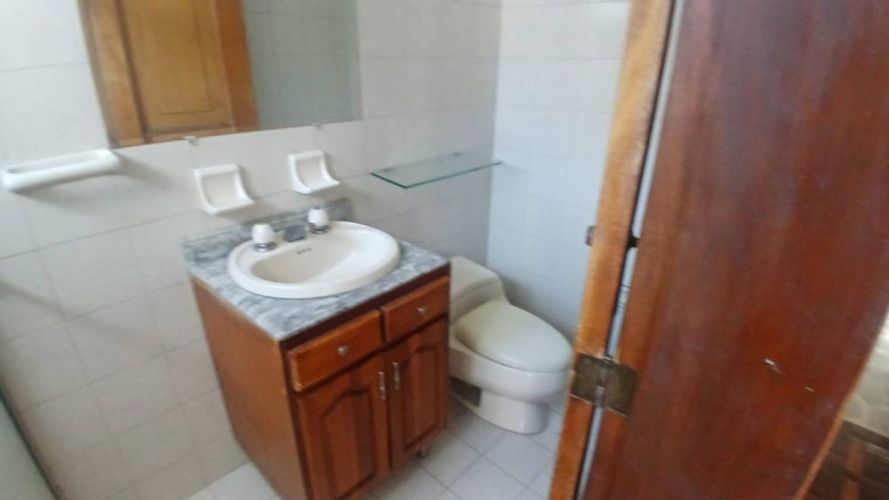Casa de 6 alcobas en venta en La Castellana, Medellín, 600 m² · foto 14 de 18