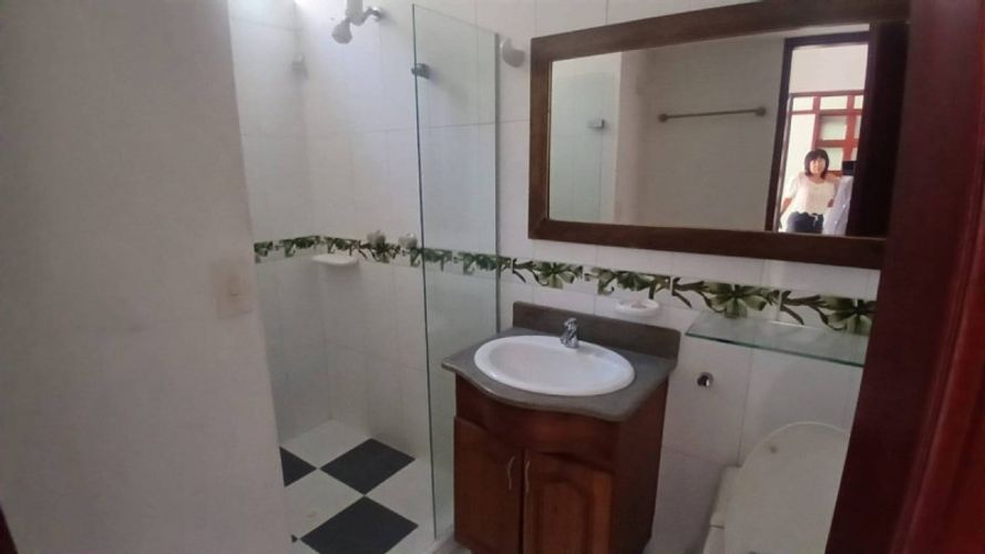 Casa de 6 alcobas en venta en La Castellana, Medellín, 600 m² · foto 15 de 18