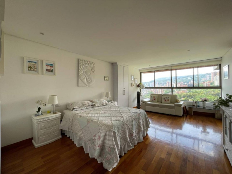 Apartamento en venta en El Poblado, Medellín · foto 6 de 21