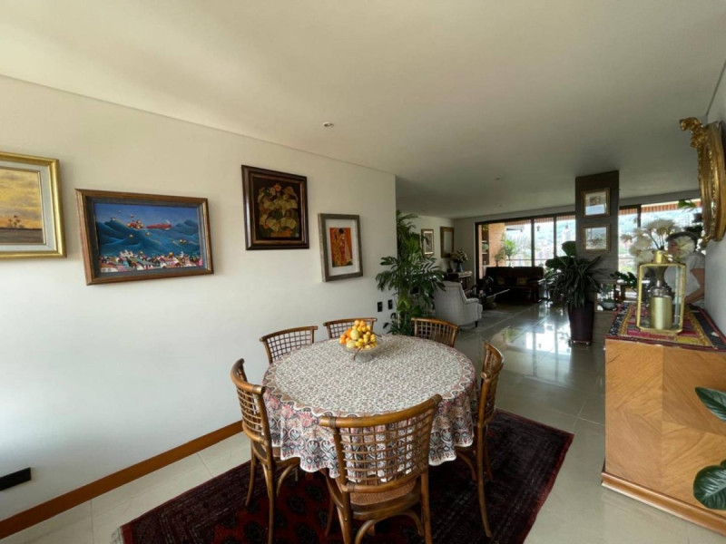 Apartamento en venta en El Poblado, Medellín · foto 15 de 21