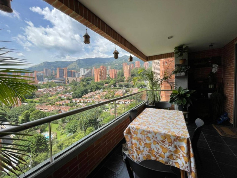 Apartamento en venta en El Poblado, Medellín · foto 20 de 21