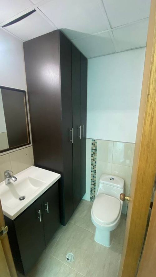 Oficina en arriendo en El Poblado, Medellín, 74 m² · foto 4 de 12