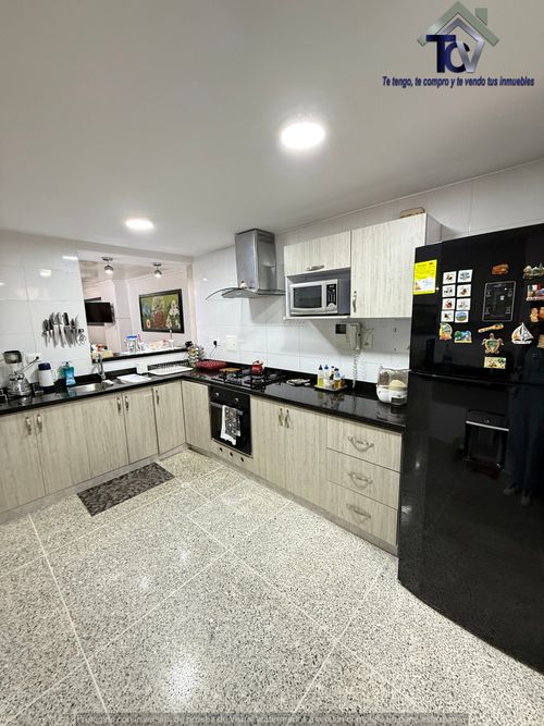Apartamento de 3 alcobas en venta en Sotomayor, Bucaramanga, 129 m² · foto 4 de 24
