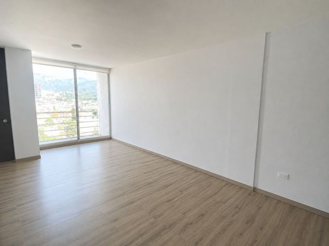 Apartamento de 3 alcobas en venta en Cadiz, Ibagué, 90 m² · foto 2 de 21