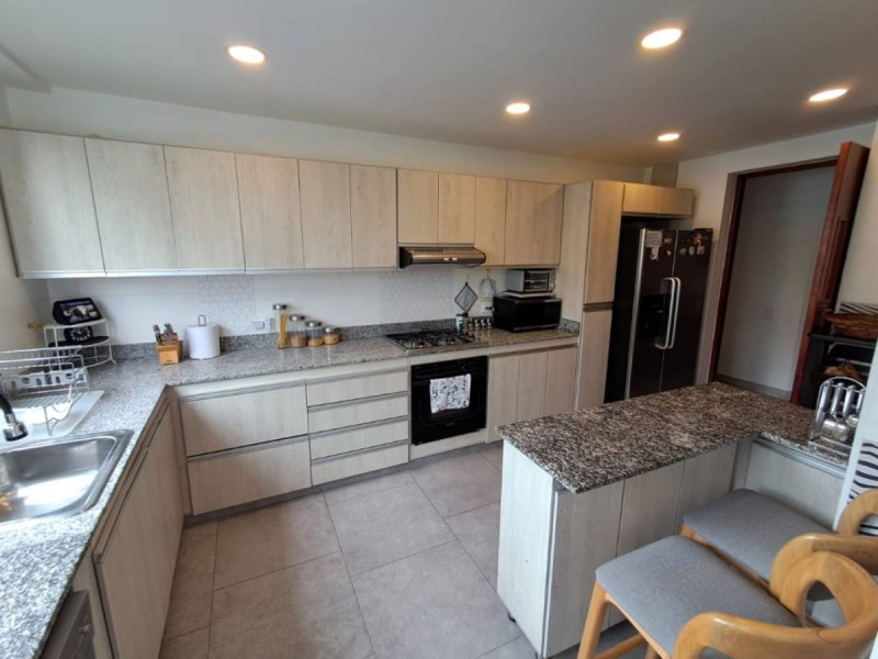 Apartamento en arriendo en El Poblado, Medellín · foto 7 de 24