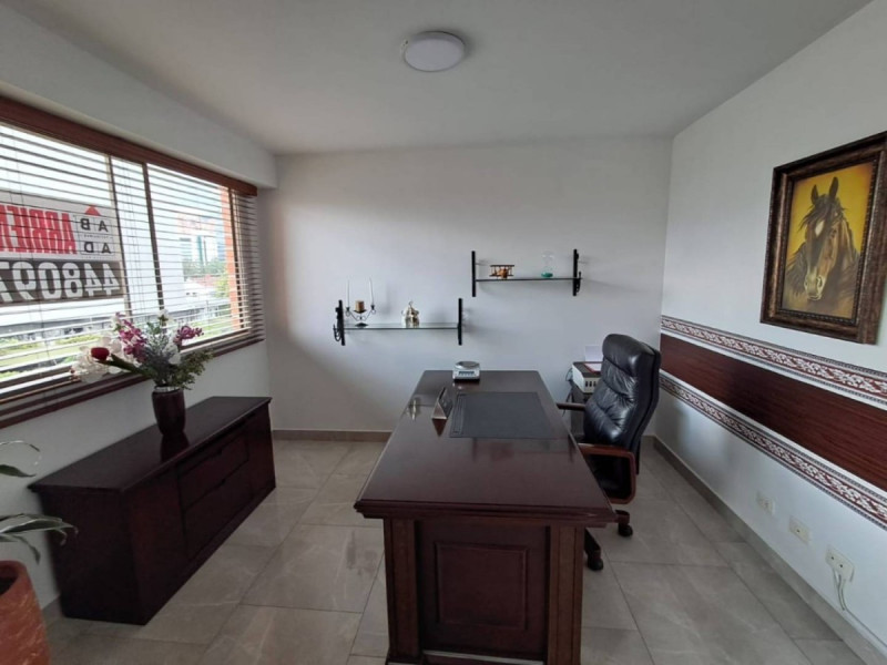 Apartamento en arriendo en El Poblado, Medellín · foto 8 de 24