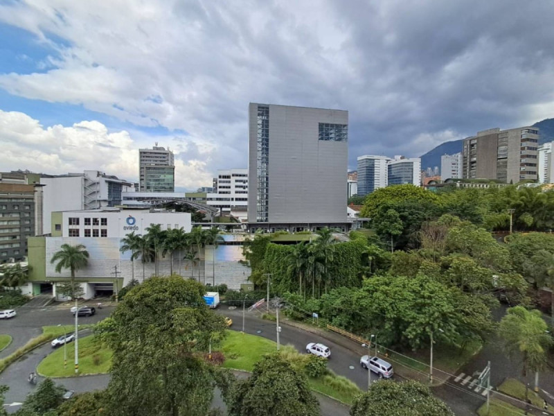 Apartamento en arriendo en El Poblado, Medellín · foto 10 de 24
