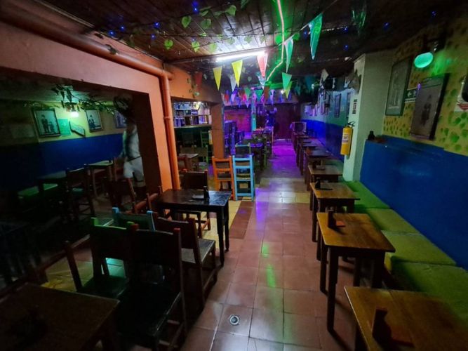Local en arriendo en Villa Nueva, Medellín, 120 m² · foto 2 de 5