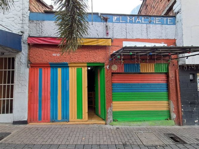 Local en arriendo en Villa Nueva, Medellín, 120 m² · foto 4 de 5