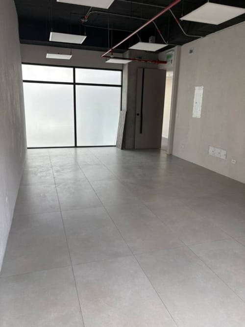 Oficina en arriendo en Altos Del Poblado, Medellín, 36 m² · foto 2 de 3