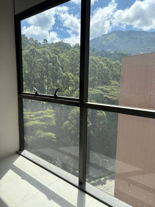 Oficina en arriendo en Altos Del Poblado, Medellín, 36 m² · foto 3 de 3