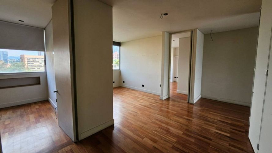 Apartamento de 3 alcobas en venta en San Lucas, Medellín, 270 m² · foto 8 de 18