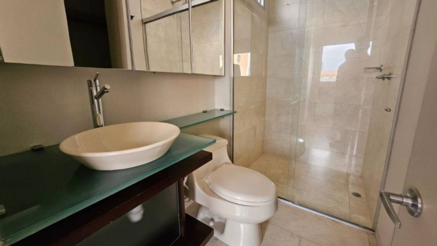 Apartamento de 3 alcobas en venta en San Lucas, Medellín, 270 m² · foto 12 de 18
