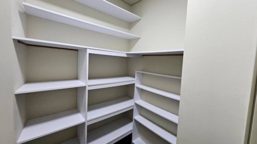 Apartamento de 3 alcobas en venta en San Lucas, Medellín, 270 m² · foto 15 de 18