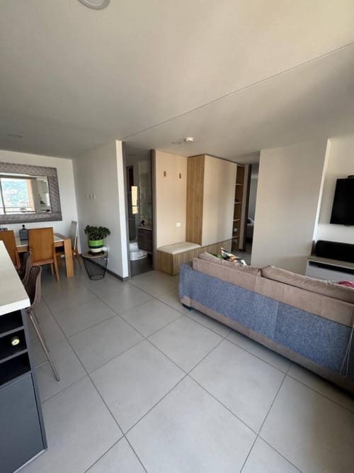 Apartamento de 2 alcobas en venta en Las Lomitas, Sabaneta, 75 m² · foto 13 de 24