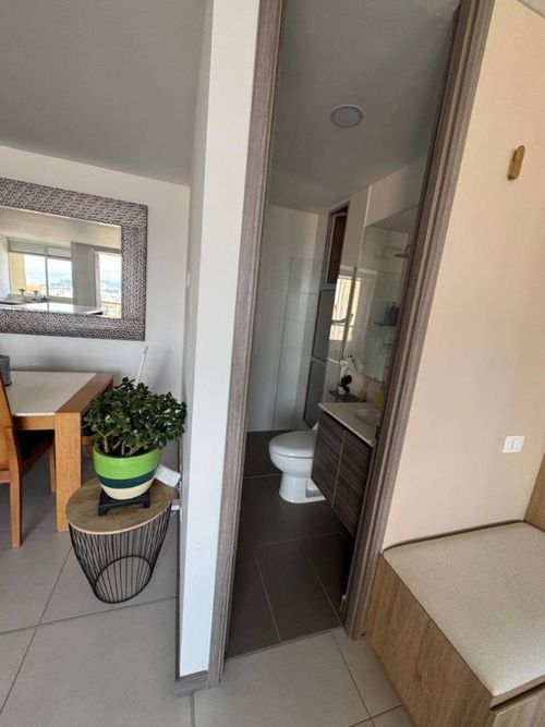 Apartamento de 2 alcobas en venta en Las Lomitas, Sabaneta, 75 m² · foto 15 de 24
