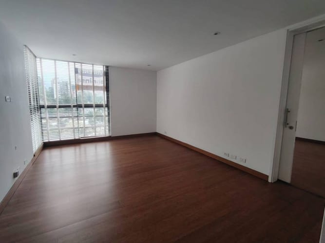 Apartamento de 4 alcobas en arriendo en San Lucas, Medellín, 500 m² · foto 4 de 18