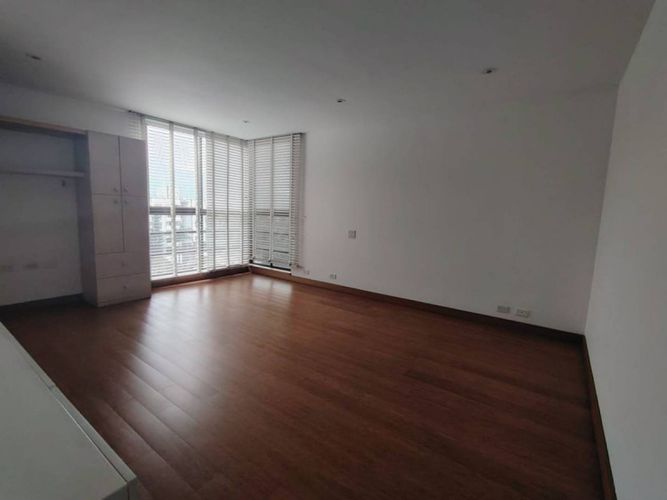 Apartamento de 4 alcobas en arriendo en San Lucas, Medellín, 500 m² · foto 9 de 18