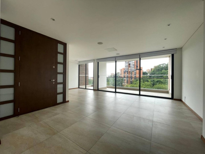 Apartamento en arriendo en El Poblado, Medellín · foto 6 de 18