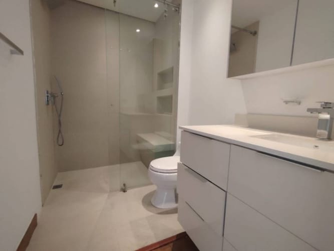 Apartamento de 4 alcobas en arriendo en San Lucas, Medellín, 500 m² · foto 14 de 18