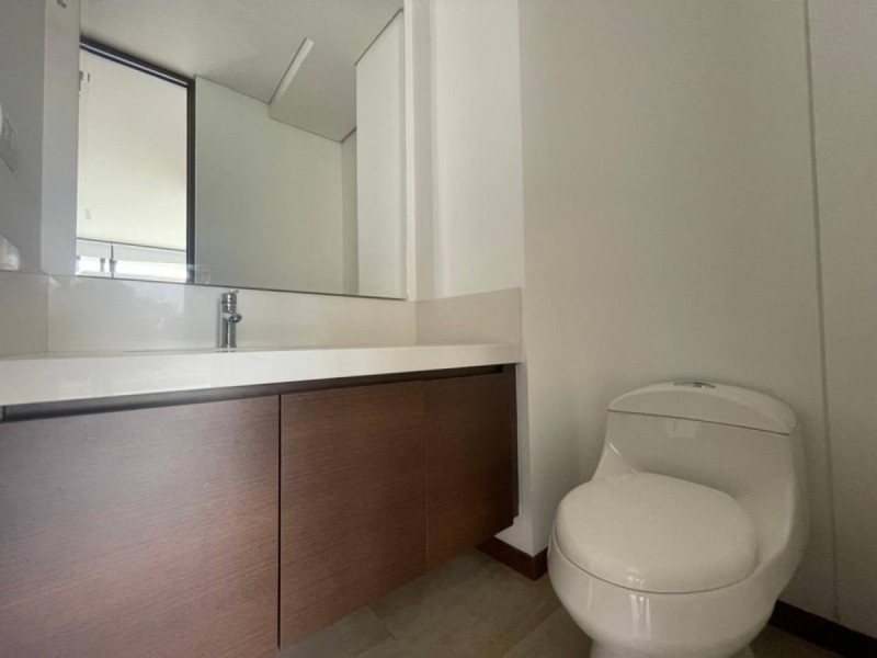 Apartamento en arriendo en El Poblado, Medellín · foto 13 de 18