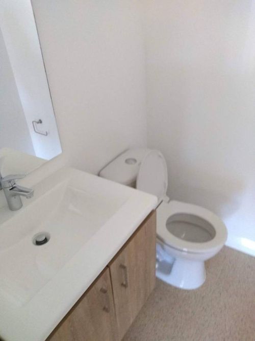 Consultorio en arriendo en Mayorca, Sabaneta, 42 m² · foto 4 de 5