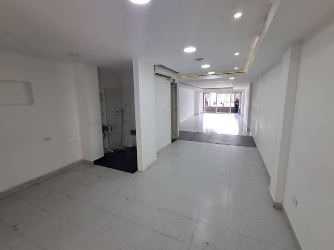 Local en arriendo en El Poblado, Medellín, 50 m² · foto 4 de 8