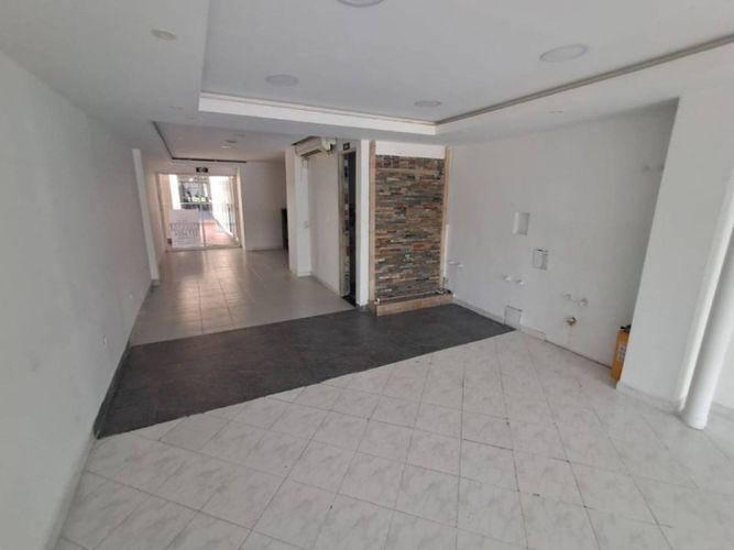Local en arriendo en El Poblado, Medellín, 50 m² · foto 6 de 8