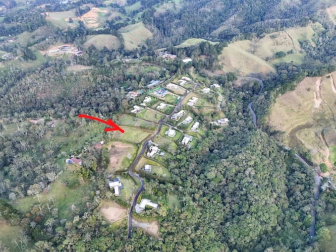 Lote en venta en Pantanillo, El Retiro, 2537 m² · foto 2 de 24