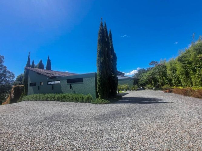 Casa de 3 alcobas en venta en Guamito, El Carmen de Viboral, 420 m² · foto 5 de 10
