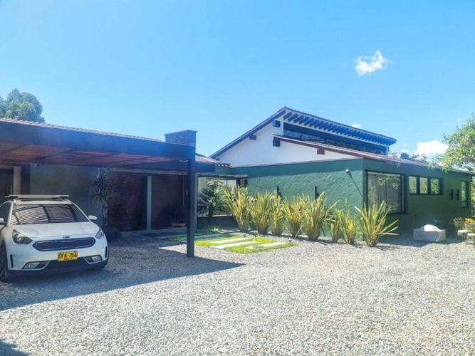 Casa de 3 alcobas en venta en Guamito, El Carmen de Viboral, 420 m² · foto 8 de 10