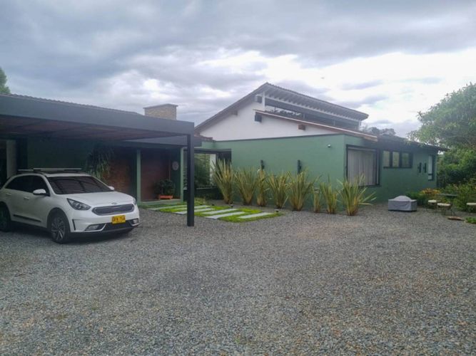 Casa de 3 alcobas en venta en Guamito, El Carmen de Viboral, 420 m² · foto 9 de 10
