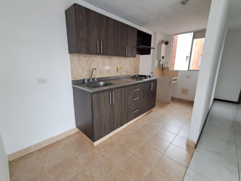 Apartamento en arriendo en Los Colegios, Rionegro · foto 3 de 10