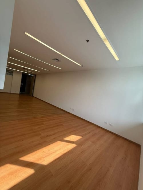 Oficina en arriendo en Los Balsos, Medellín, 57 m² · foto 2 de 4