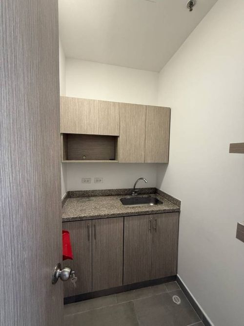 Oficina en arriendo en Los Balsos, Medellín, 57 m² · foto 4 de 4