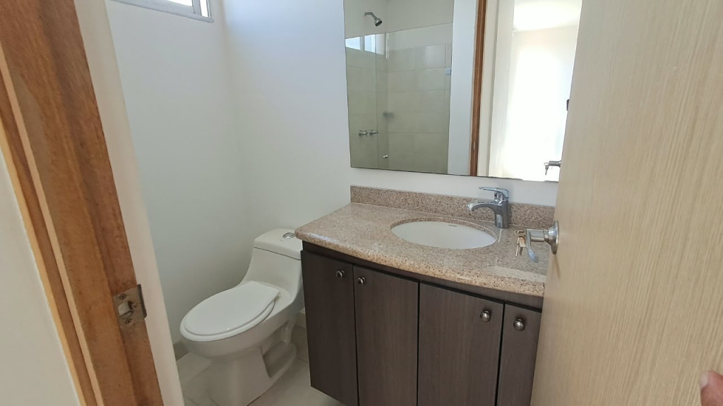 Apartamento en arriendo en Los Colegios, Rionegro · foto 10 de 12