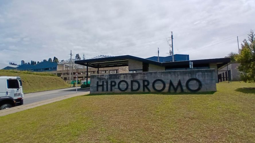 Bodega en arriendo en Sajonia, Rionegro, 1596 m² · foto 3 de 14