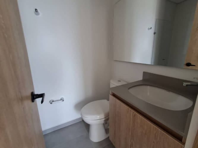 Apartamento de 2 alcobas en arriendo en Rionegro, 68 m² · foto 4 de 13
