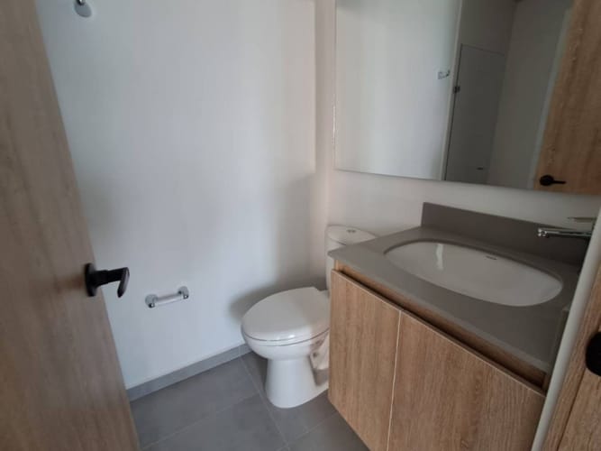 Apartamento de 2 alcobas en arriendo en Rionegro, 68 m² · foto 7 de 13