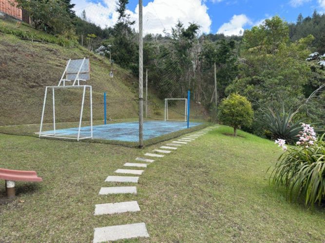 Finca en venta en El Retiro, 377 m² · foto 11 de 24