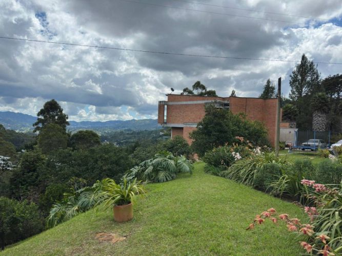 Finca en venta en El Retiro, 377 m² · foto 12 de 24