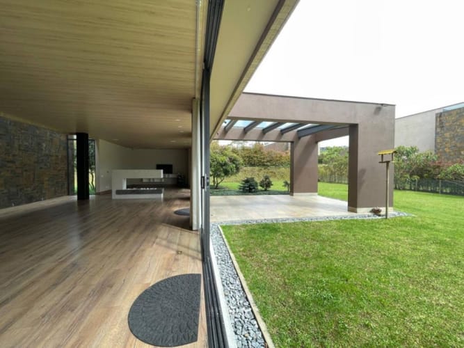 Casa de 4 alcobas en venta en Las Palmas, Envigado, 440 m² · foto 4 de 24