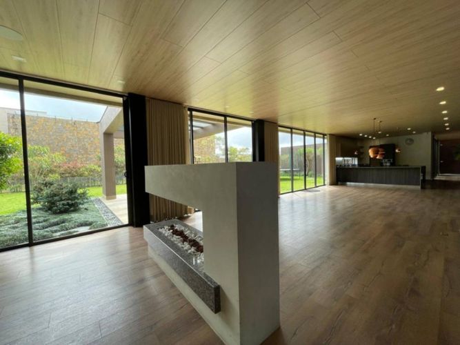 Casa de 4 alcobas en venta en Las Palmas, Envigado, 440 m² · foto 7 de 24