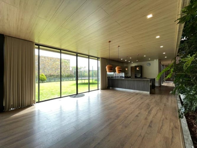 Casa de 4 alcobas en venta en Las Palmas, Envigado, 440 m² · foto 10 de 24