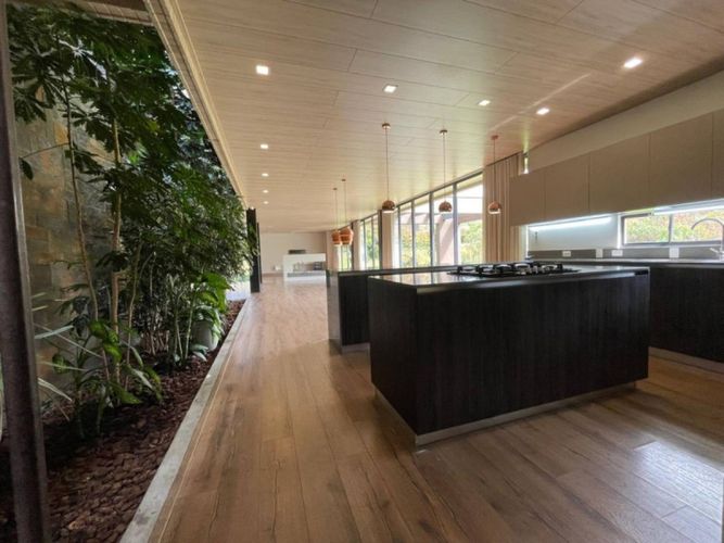 Casa de 4 alcobas en venta en Las Palmas, Envigado, 440 m² · foto 14 de 24