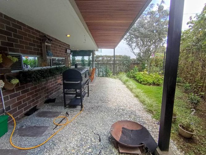 Casa de 3 alcobas en venta en Santa Elena, El Retiro, 237 m² · foto 6 de 18