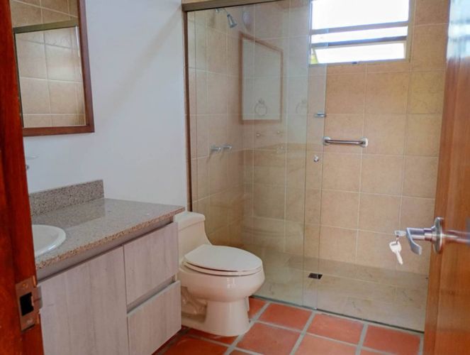 Casa de 3 alcobas en venta en Santa Elena, El Retiro, 237 m² · foto 10 de 18